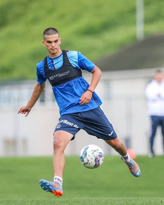 Trabzonspor’da antrenmanda pas ve bitiricilik çalışması öne çıktı 21